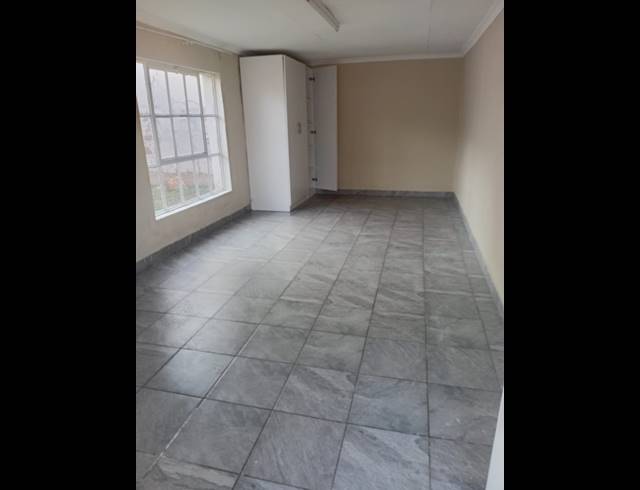 1 bed property to rent in HOUGHTON ESTATE